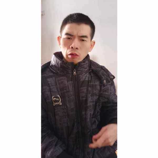 33岁岁四川单身帅哥 - 楚雄吉缘网