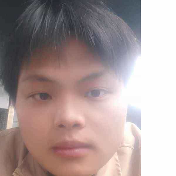 22岁岁河南单身帅哥 - 楚雄吉缘网