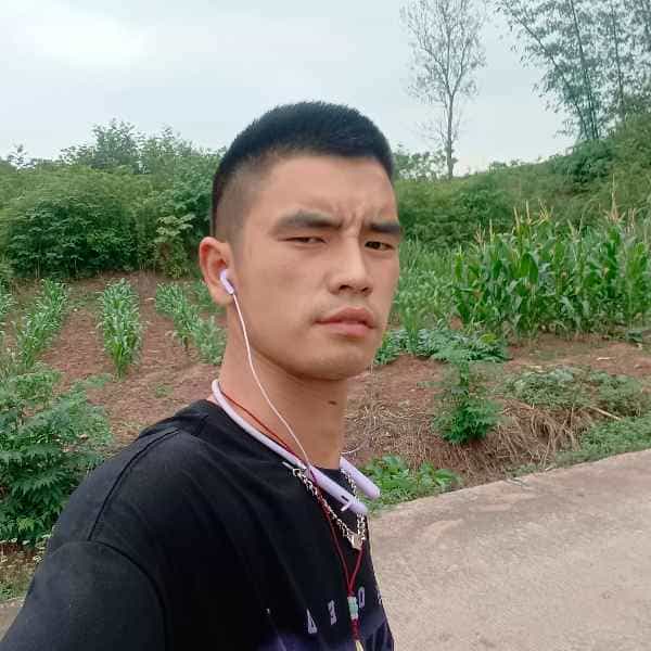 35岁岁四川单身帅哥 - 楚雄吉缘网