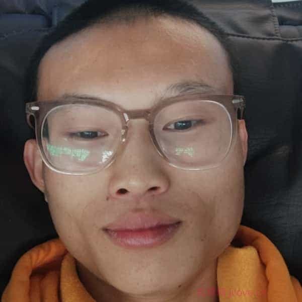 25岁岁四川单身帅哥 - 楚雄吉缘网